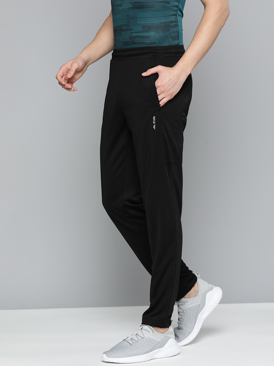 

Alcis Men Solid Slim Fit Track Pants, Black