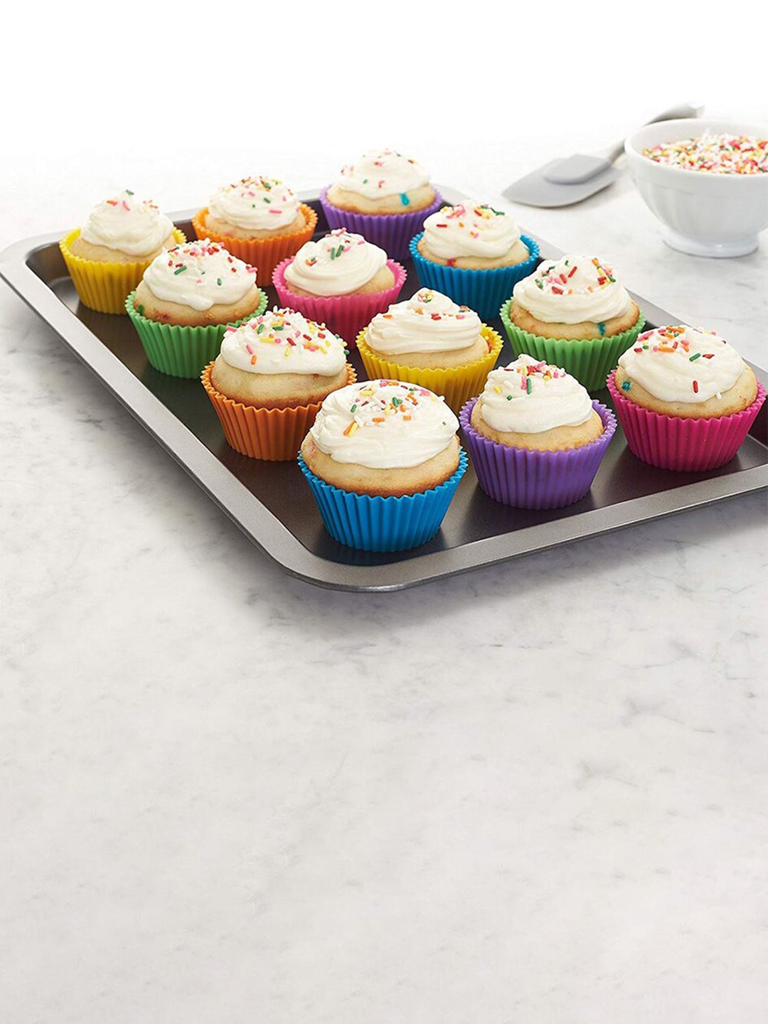 

HAZEL Set of 24 Pcs Silicone Muffin Moulds, Red
