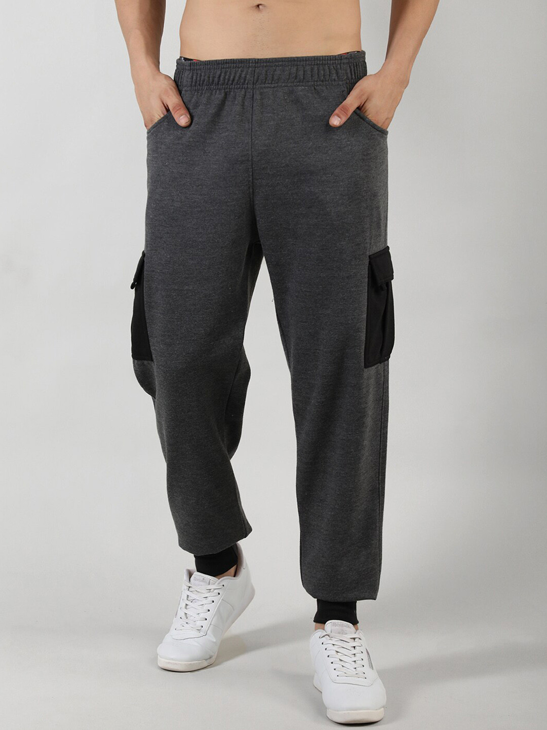 

CHKOKKO Men Joggers, Grey