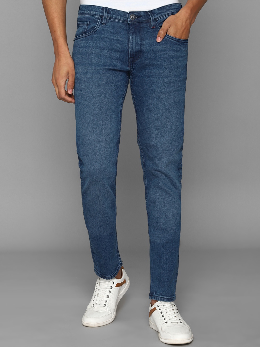 

Allen Solly Sport Men Skinny Fit Light Fade Jeans, Blue