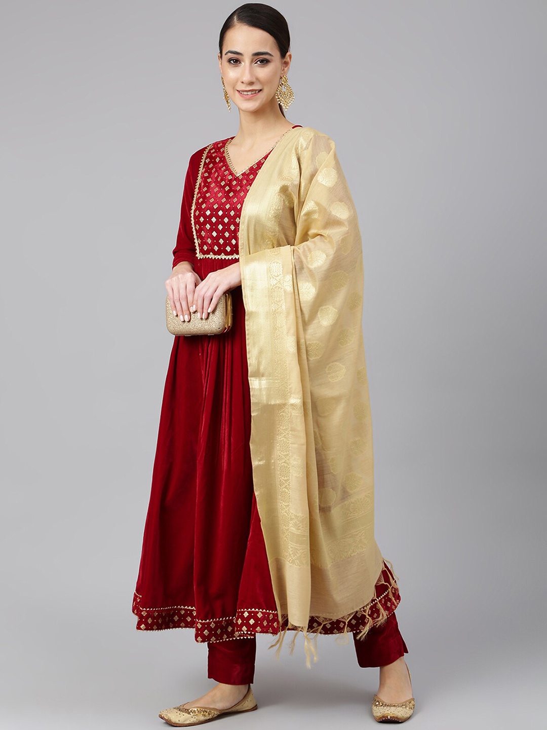 

Janasya Women Velvet Solid Kurta with Pant and Dupatta, Maroon