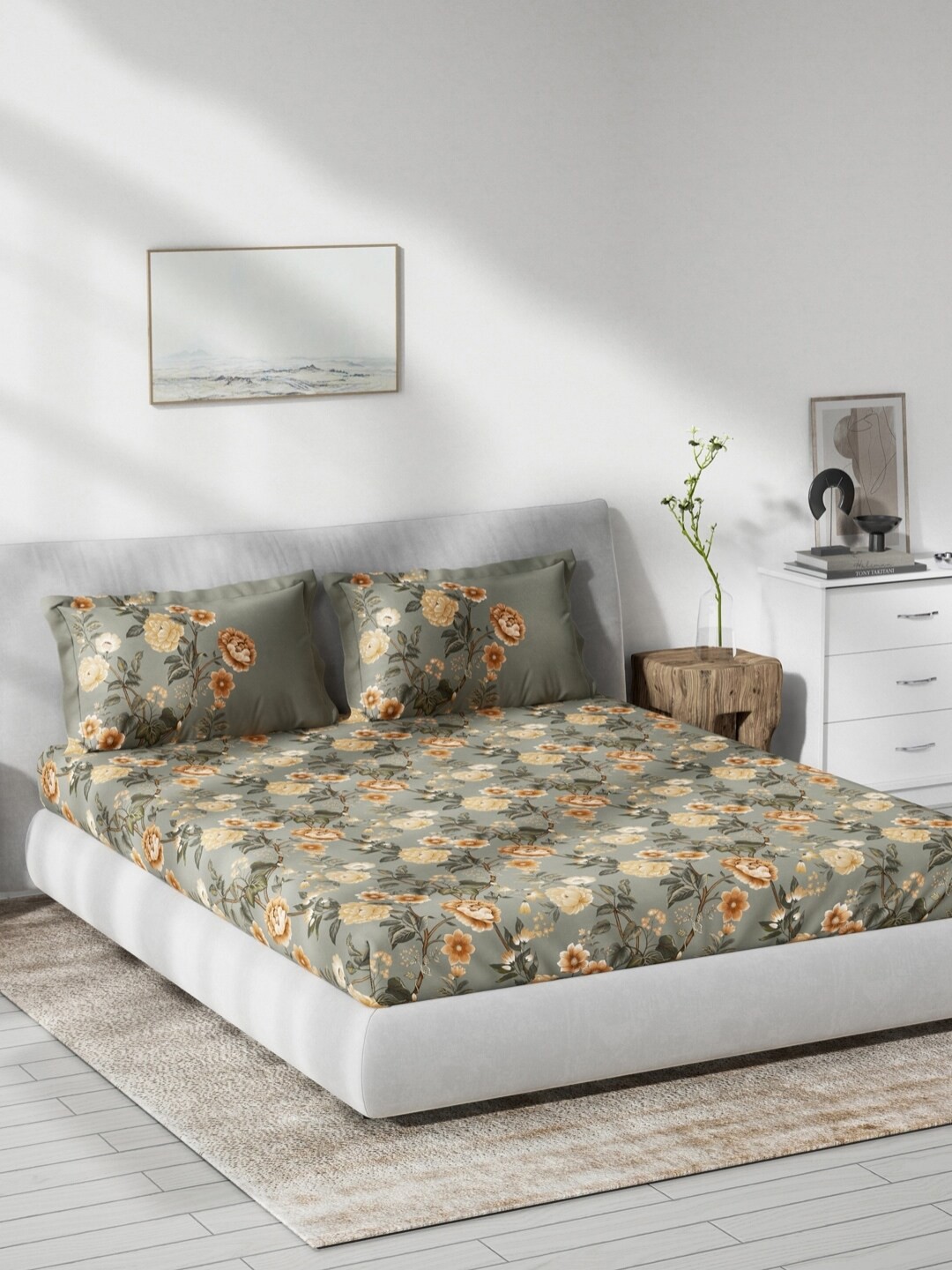 DDecor Grey & Brown Floral 140 TC King Bedsheet with 2 Pillow Covers