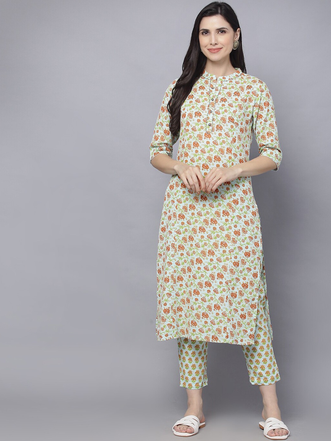 

MAAND Women Green Floral Printed Kurta with Trousers