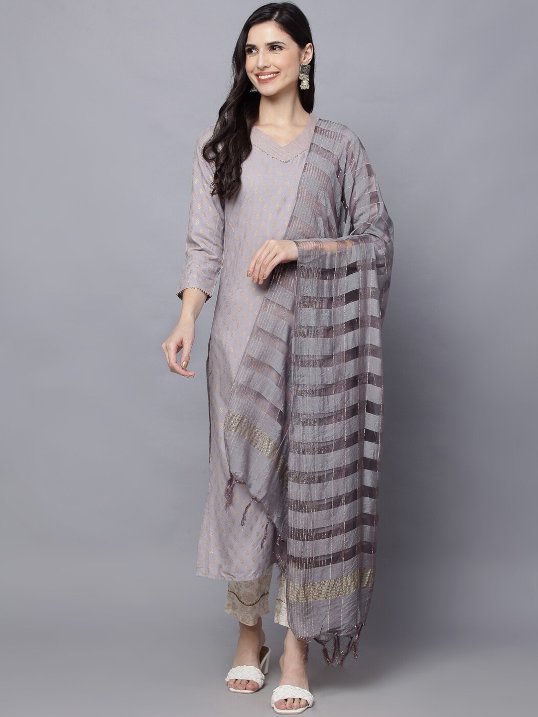 

MAAND Women Floral Embroidered Kurta with Trousers & Dupatta, Grey