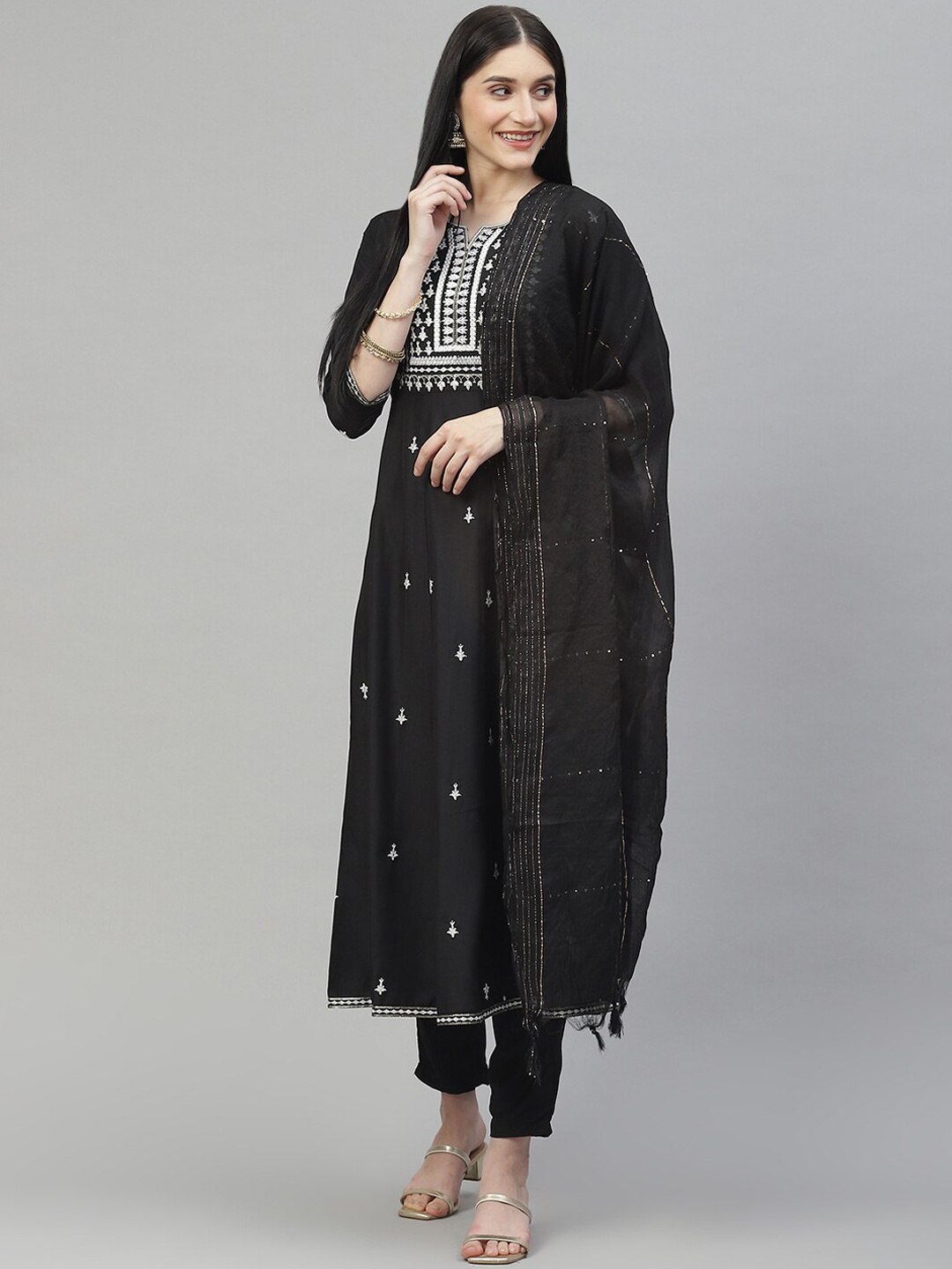 

MAAND Women Ethnic Embroidered Cotton Kurta with Trousers & Dupatta, Black