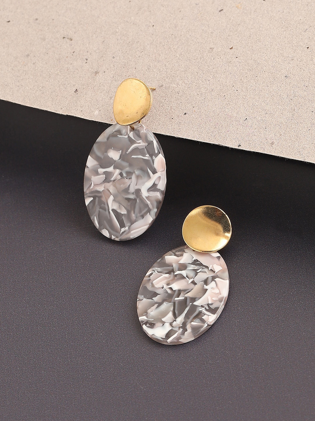 

SOHI Gold-Plated Circular Drop Earrings