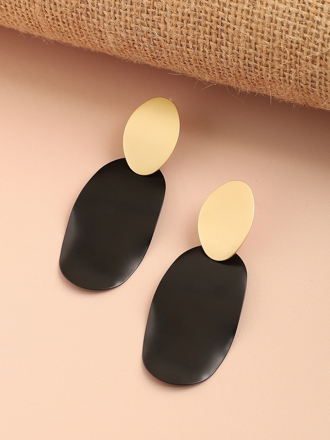 

SOHI Gold-Plated Oval Drop Earrings, Black