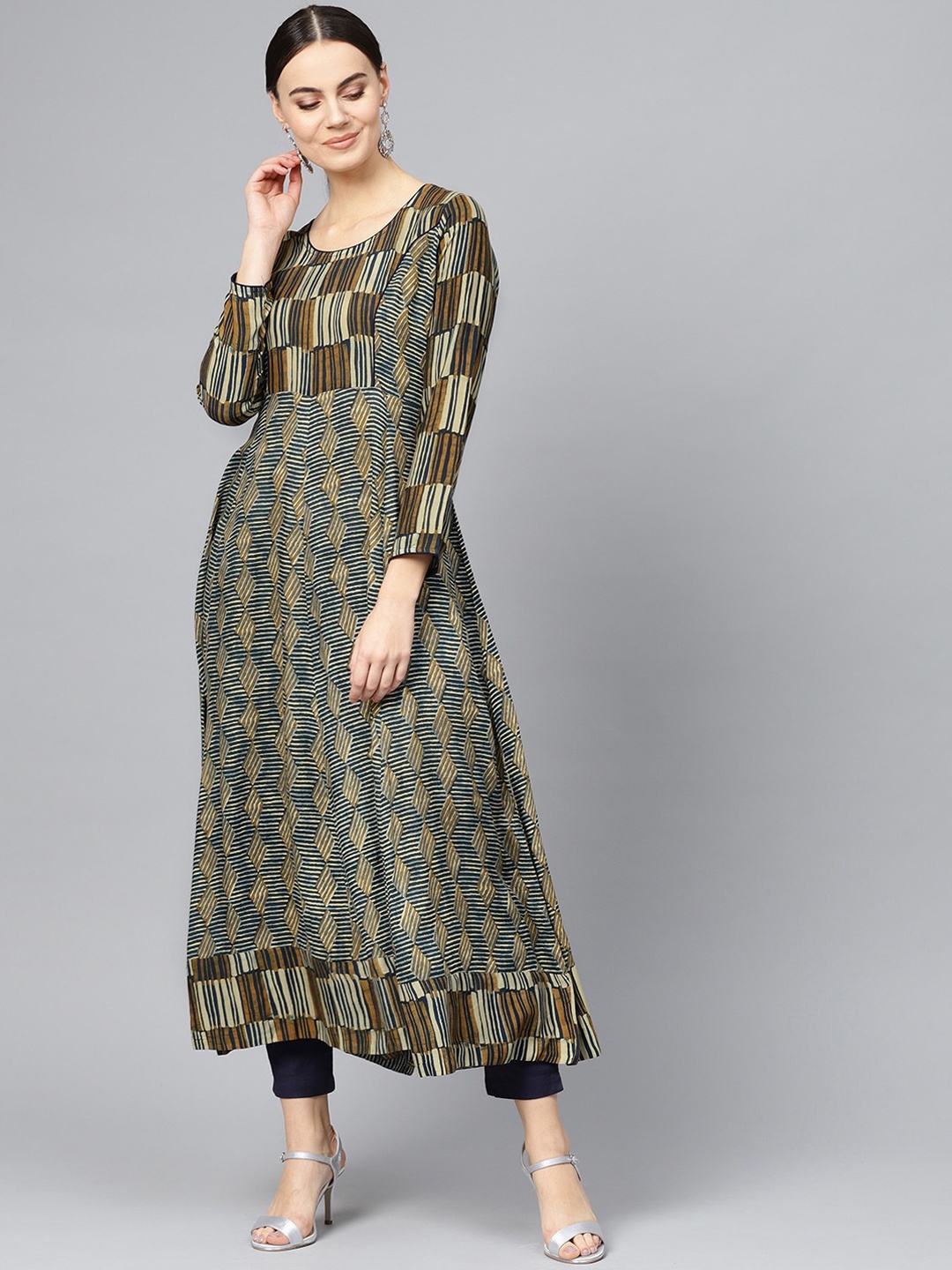 

Ives Geometric Printed Kurta, Green