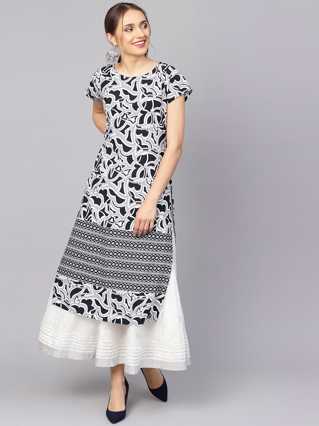 

Ives Women Floral Printed Floral Kurta, Navy blue