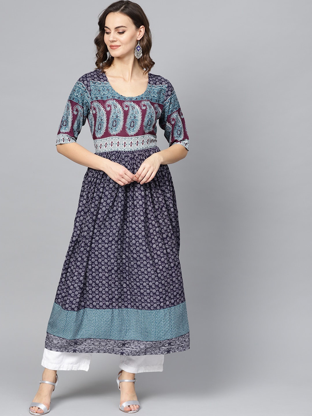 

Ives Women Ethnic Motifs Printed Kurta, Navy blue