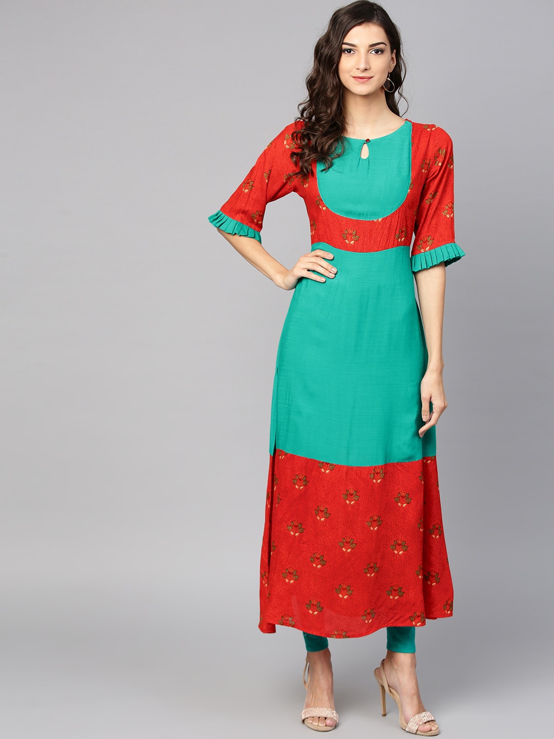 

Ives Colourblocked Keyhole Neck Straight Kurta, Green
