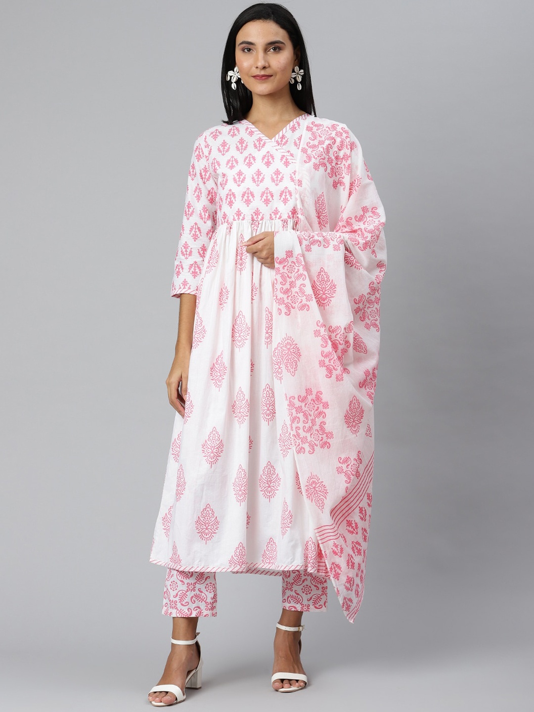 

Ives Women White Ethnic Motifs Printed Pure Cotton Kurta with Palazzos & Dupatta