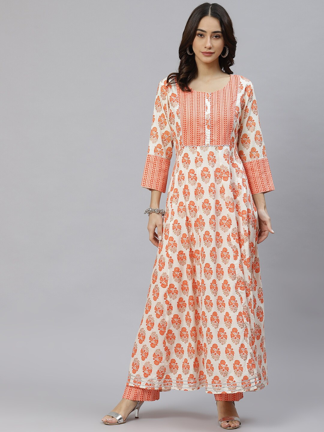 

Ives Women Off White Floral Printed Kurta with Palazzos