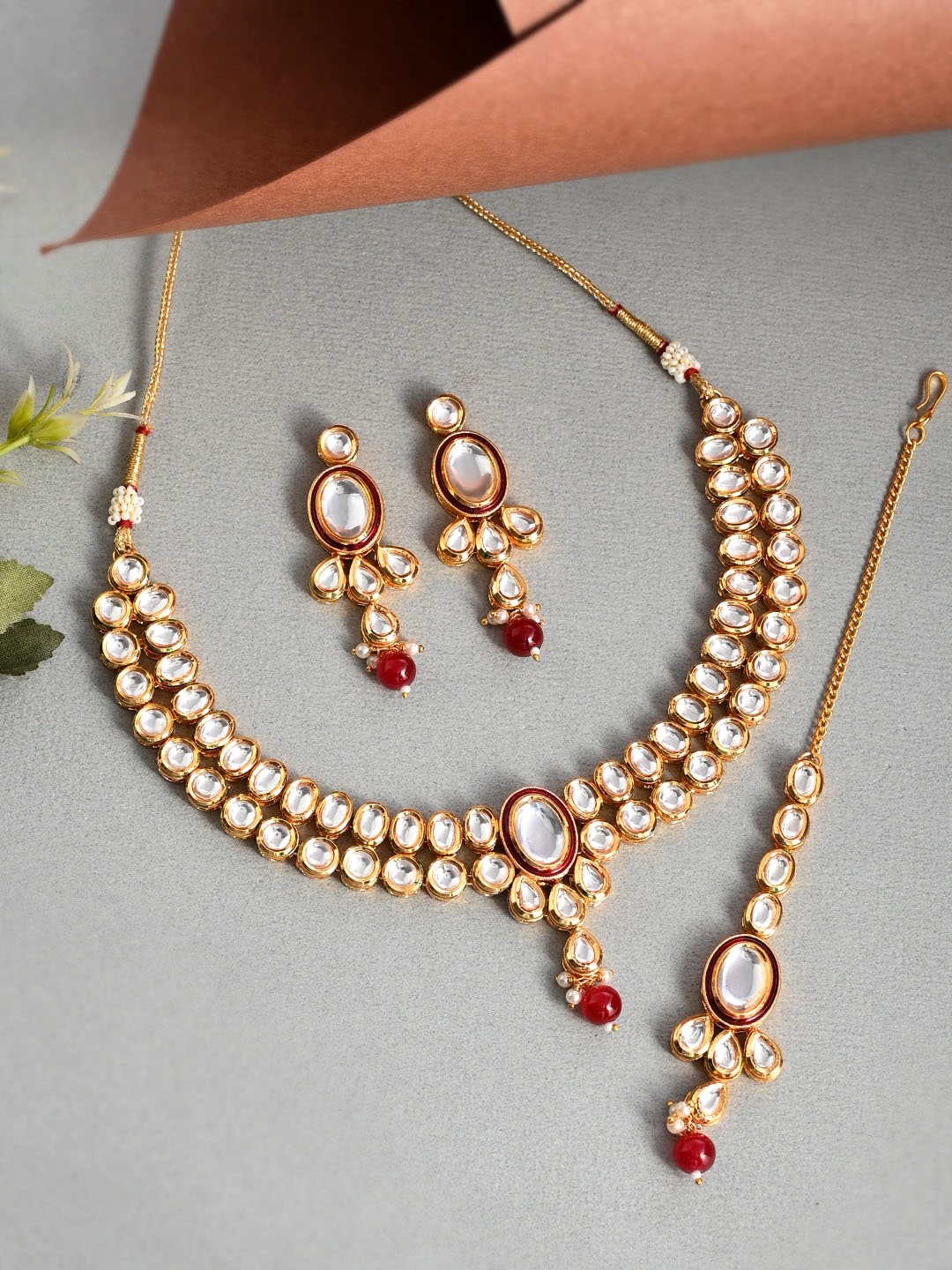 

Voylla Elegance Gold-Plated & Kundan-Studded Jewellery Set