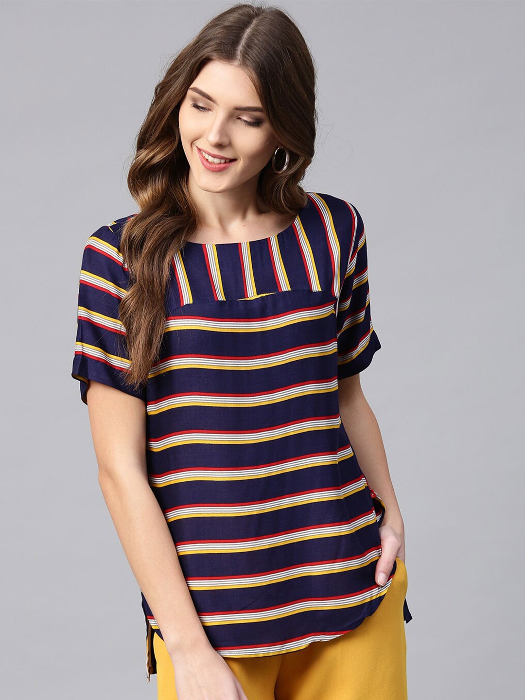 

Ives Navy Striped High-Low Top, Navy blue