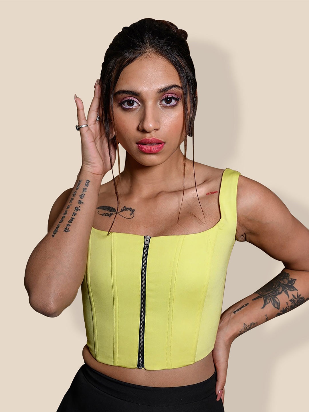 

MODWEE Tank Crop Top, Yellow