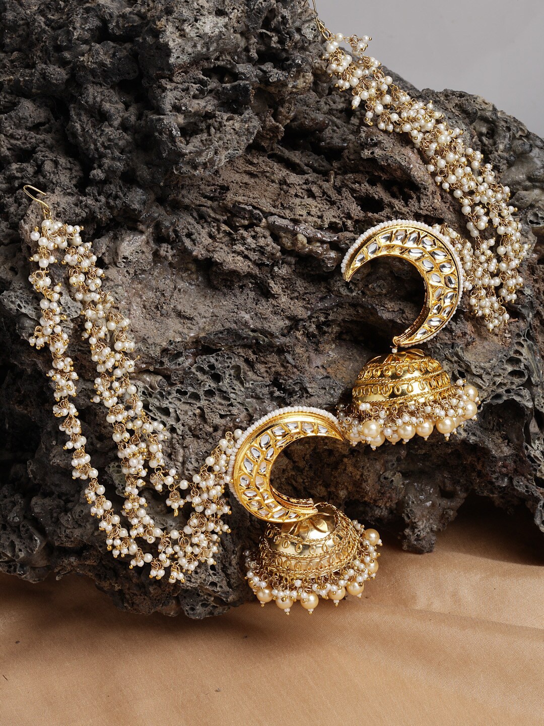 

DUGRISTYLE Gold Plated Jhumkas Earrings