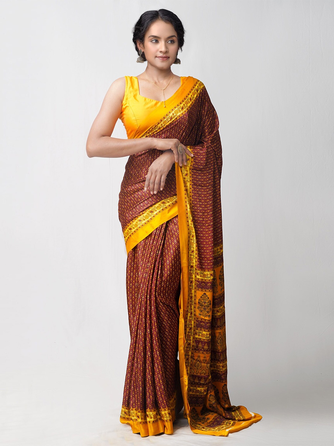 

Unnati Silks Ethnic Motifs Block Printed Saree, Maroon