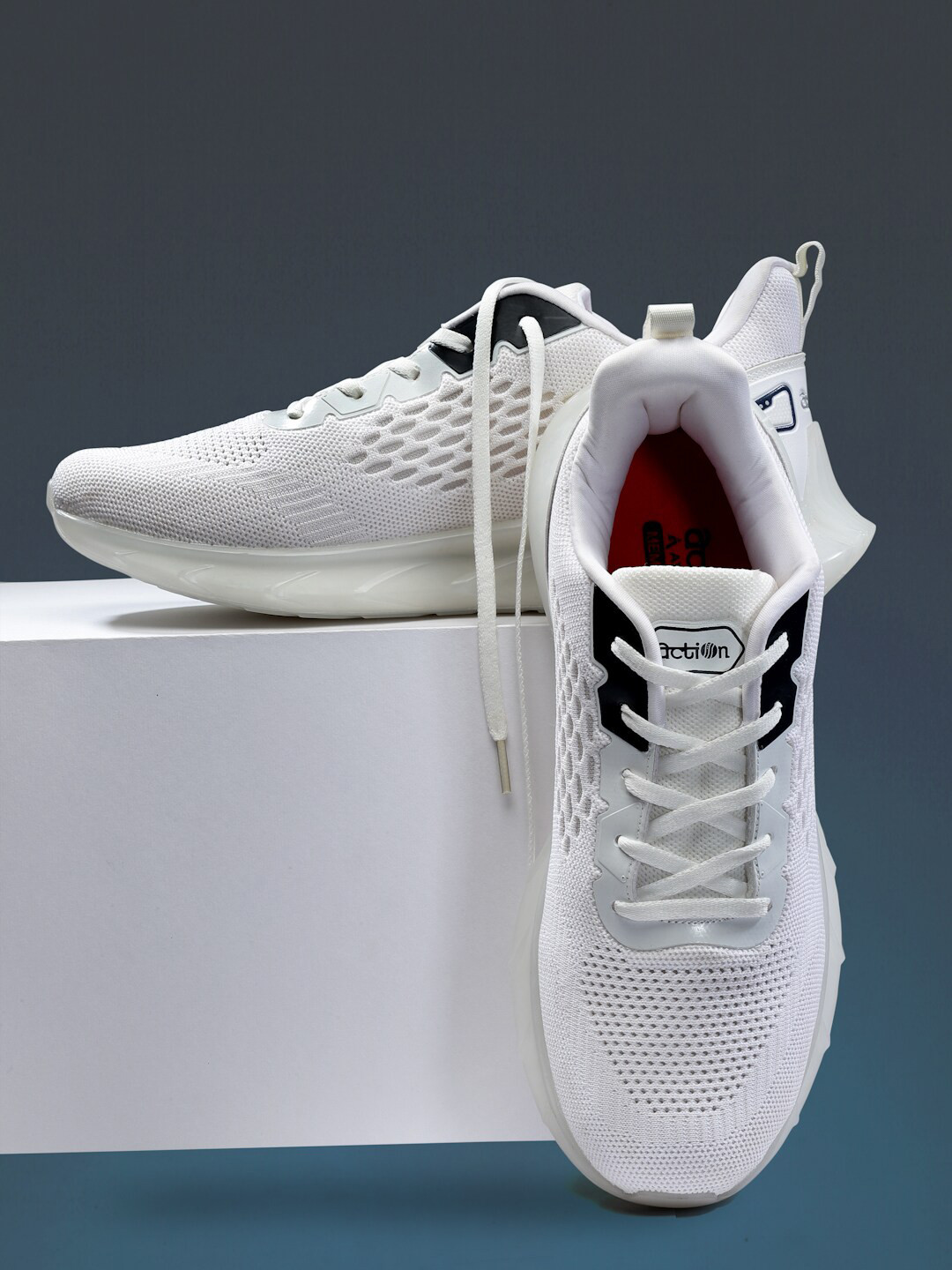 

Action Men Mesh Running Non-Marking Shoes, White