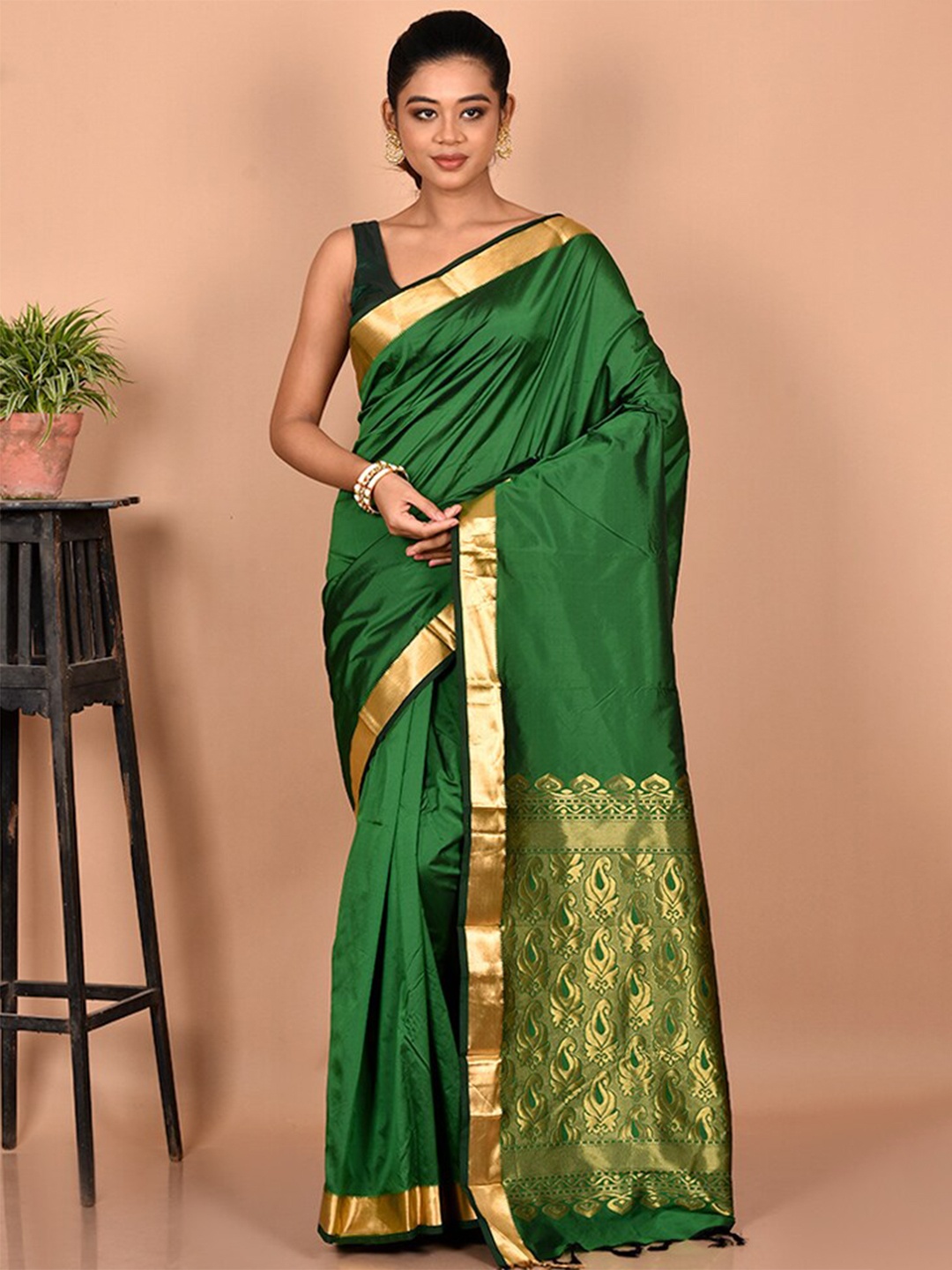 

AllSilks Zari Silk Blend Kanjeevaram Saree, Green