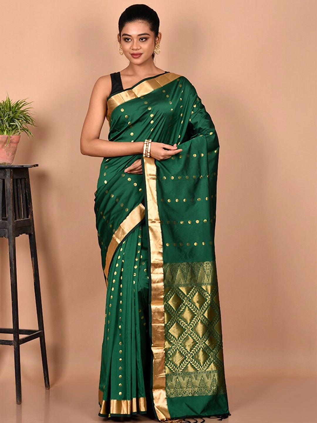 

AllSilks Woven Design Zari Silk Blend Kanjeevaram Saree, Green