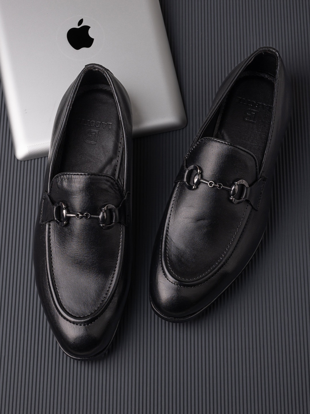

LA BOTTE Men Leather Slip-On Sneakers, Black