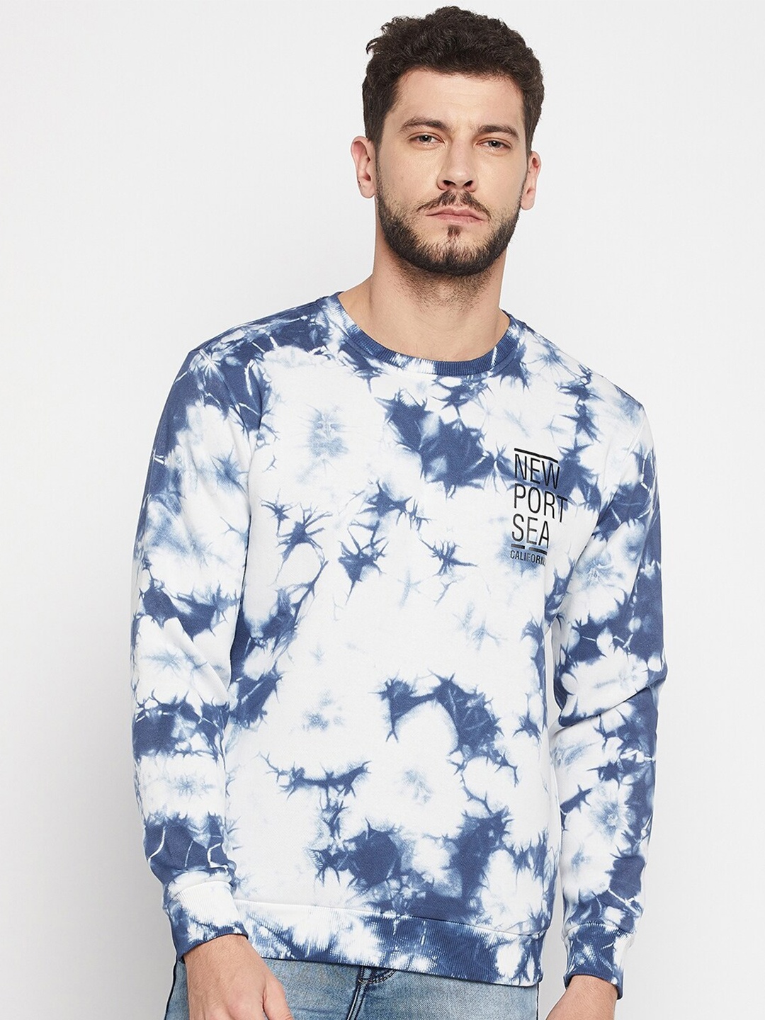 

QUBIC Men White & Blue Cotton Printed Sweatshirt
