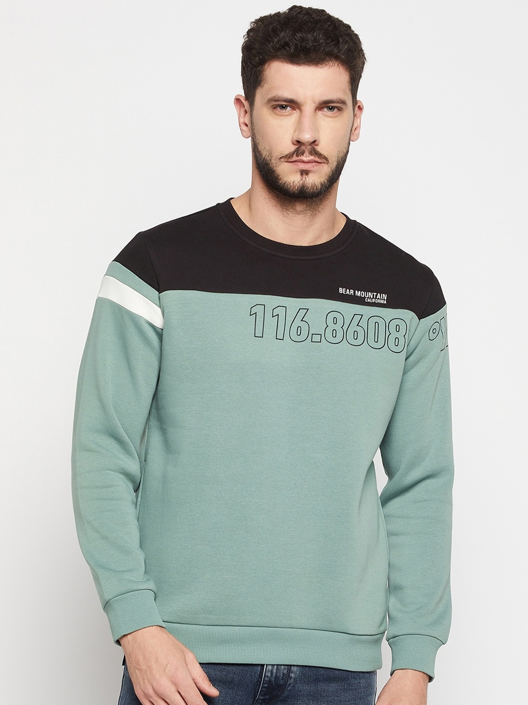

QUBIC Men Green Cotton Colourblocked Sweatshirt