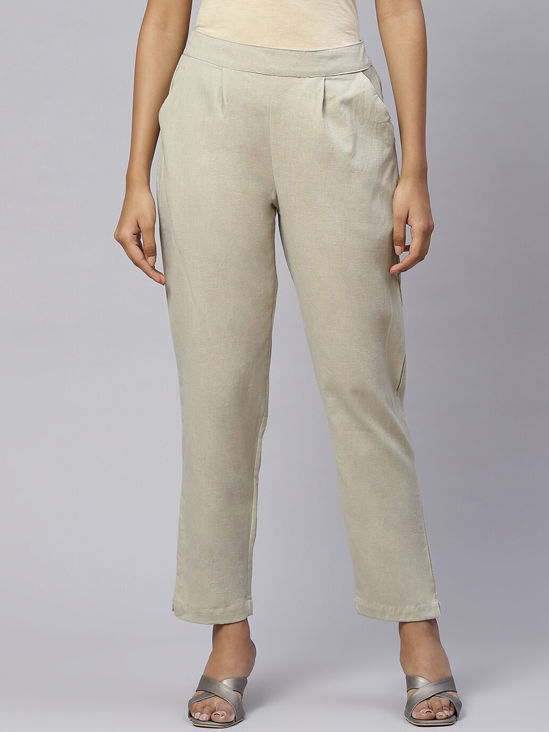 

NeshamaKurti Women Beige Pleated Cotton Regular Fit Trouser