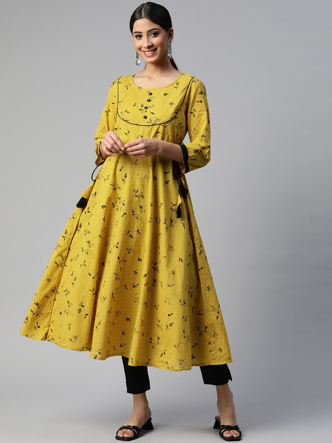 

NeshamaKurti Floral Printed Anarkali Regular Cotton Kurta, Yellow