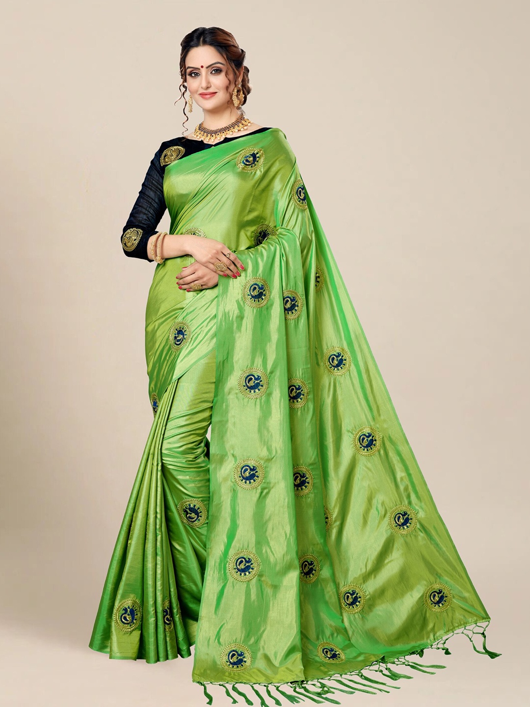 

MS RETAIL Ethnic Motifs Phulkari Silk Blend Kanjeevaram Saree, Green