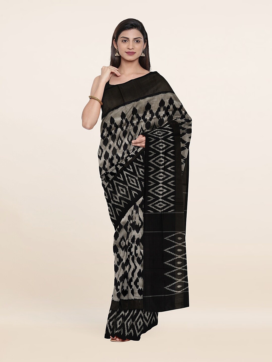 

Pothys Grey & Black Zari Pure Silk Saree