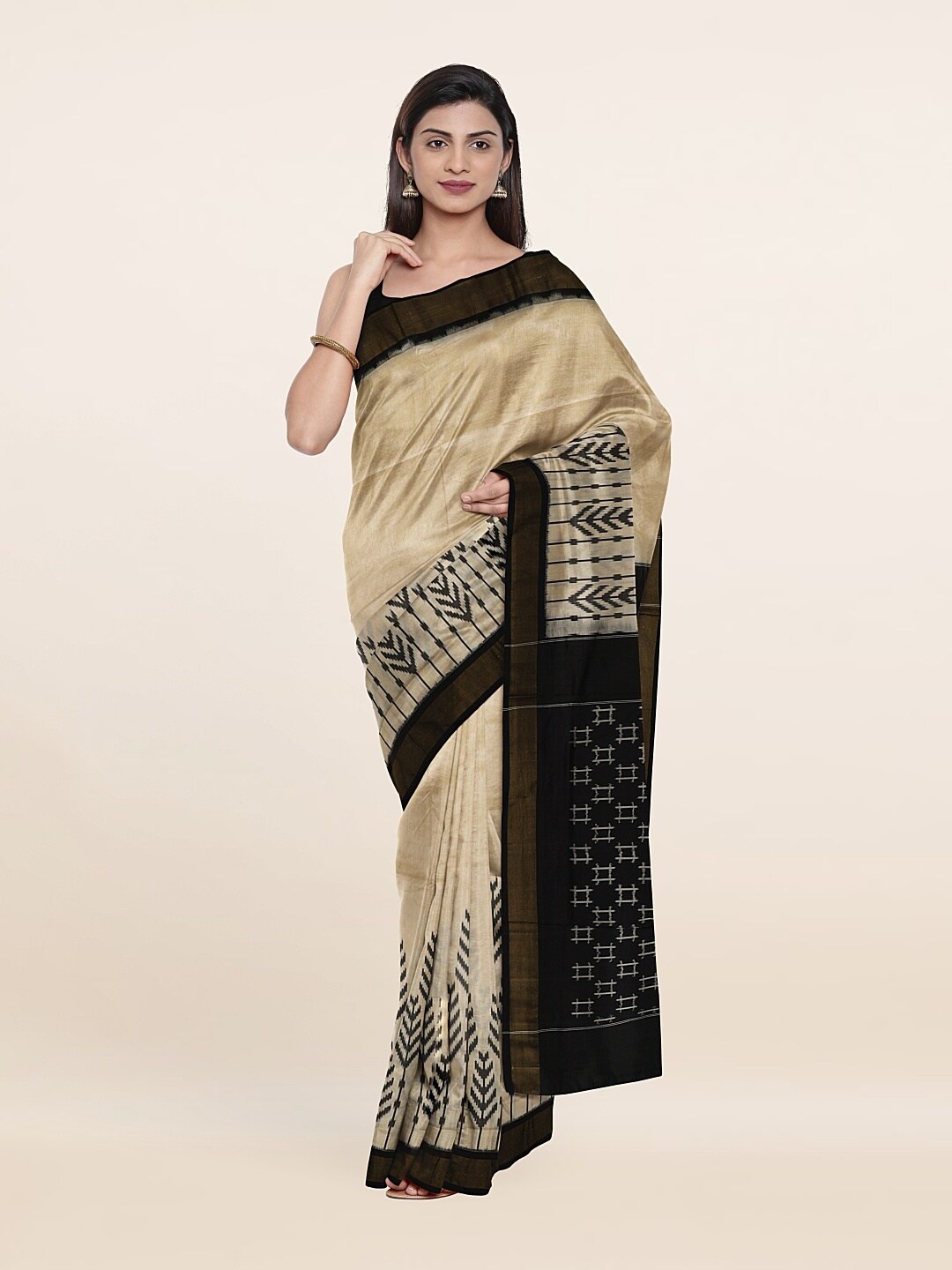 

Pothys Cream-Coloured & Black Floral Zari Pure Silk Saree