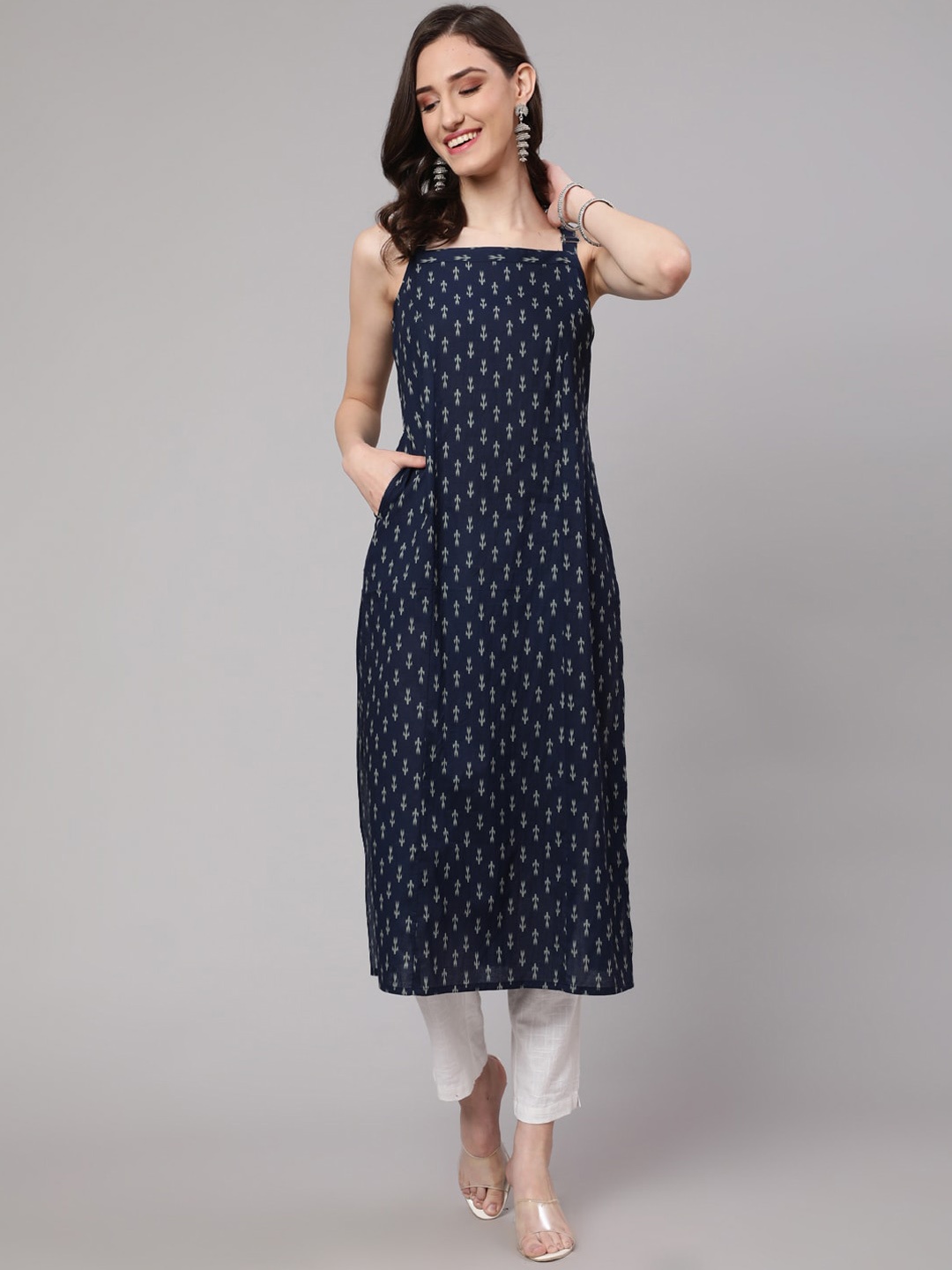 

Nayo Ethnic Motifs Kurta, Navy blue