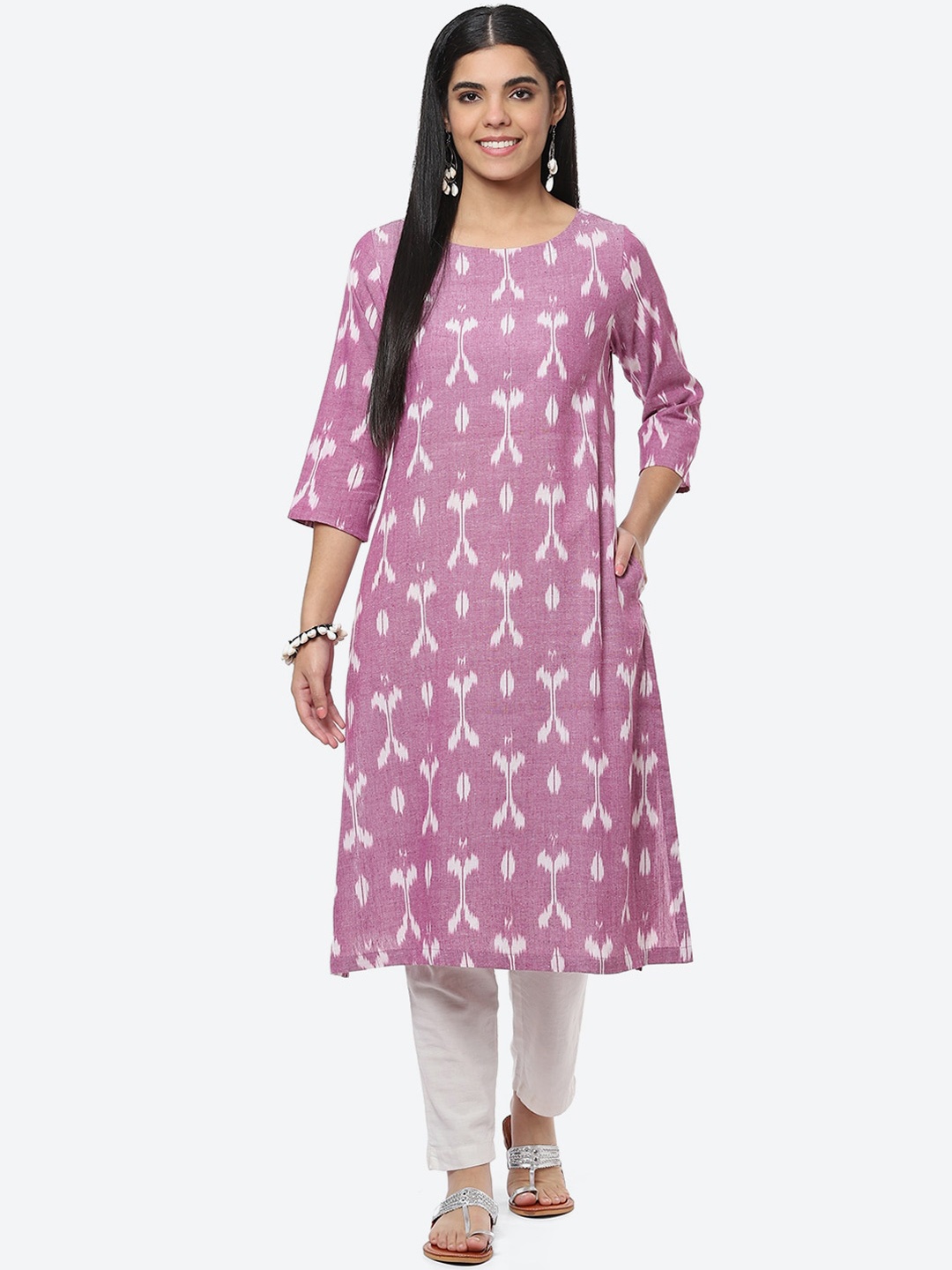 

Biba Women Off White Ethnic Motifs Printed Thread Work Kurta, Pink