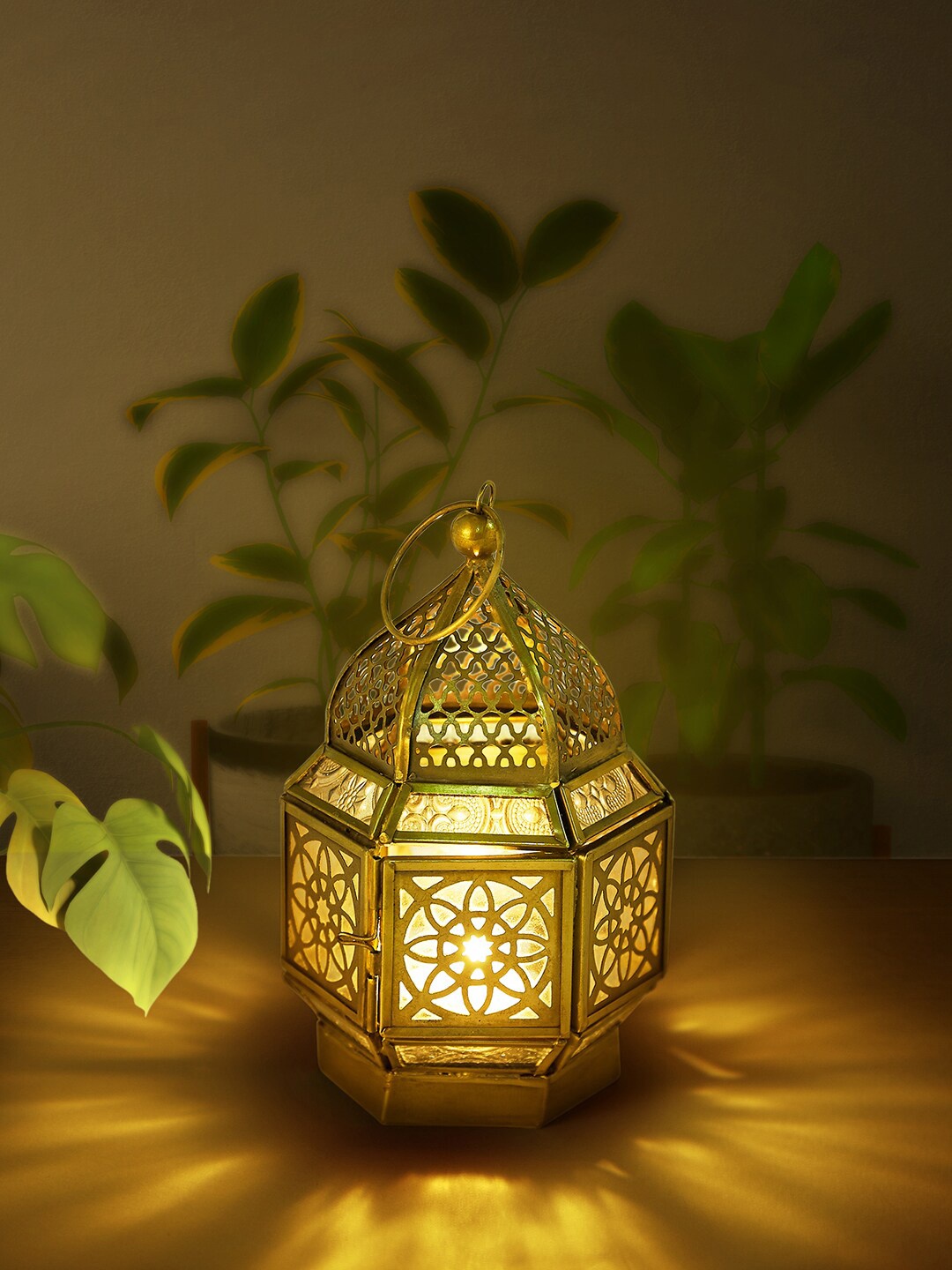 

Living scapes by Pantaloons Gold-Toned Candle Holder