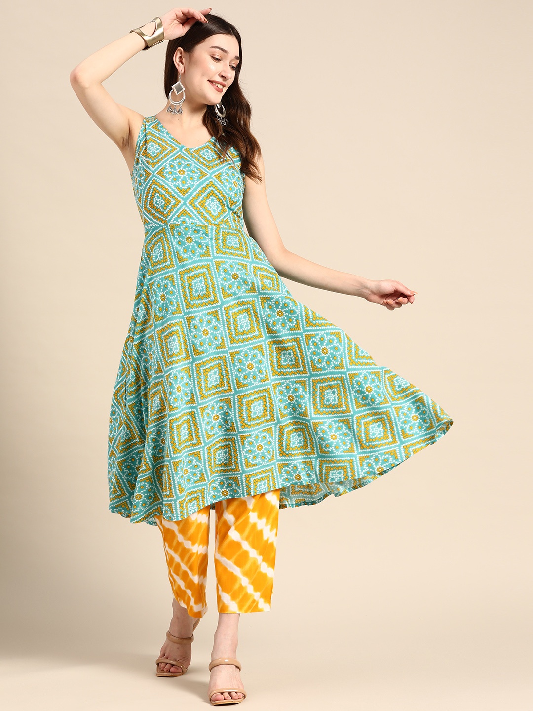 

MABISH by Sonal Jain Women Printed Kurta with Trousers, Turquoise blue