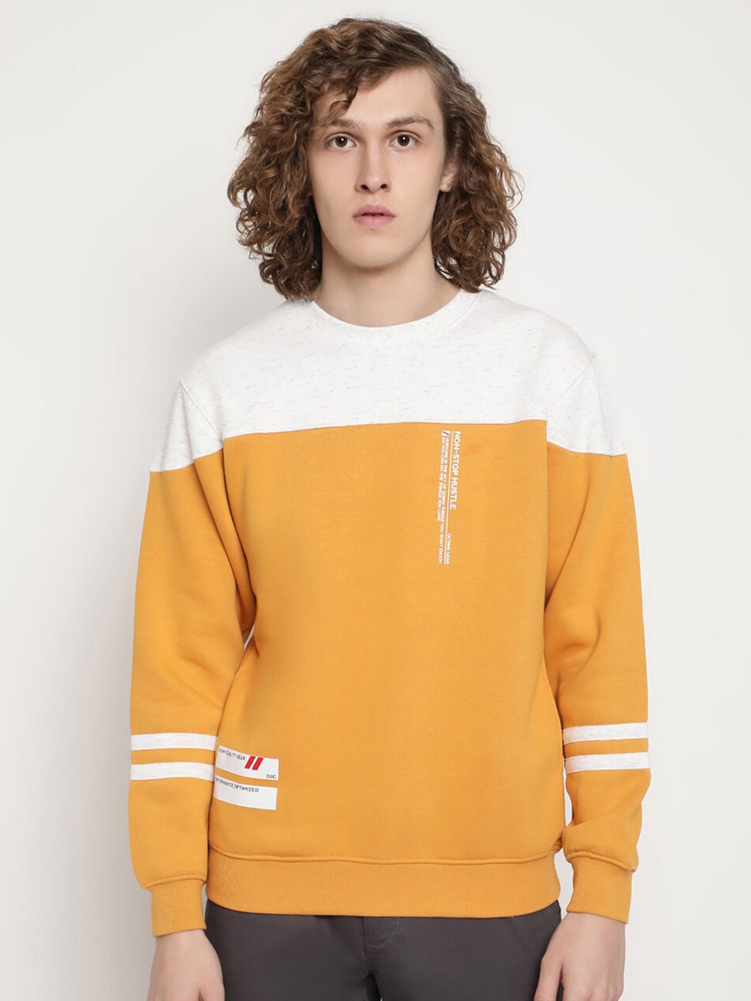 

Octave Men Colourblocked Fleece Sweatshirt, Yellow