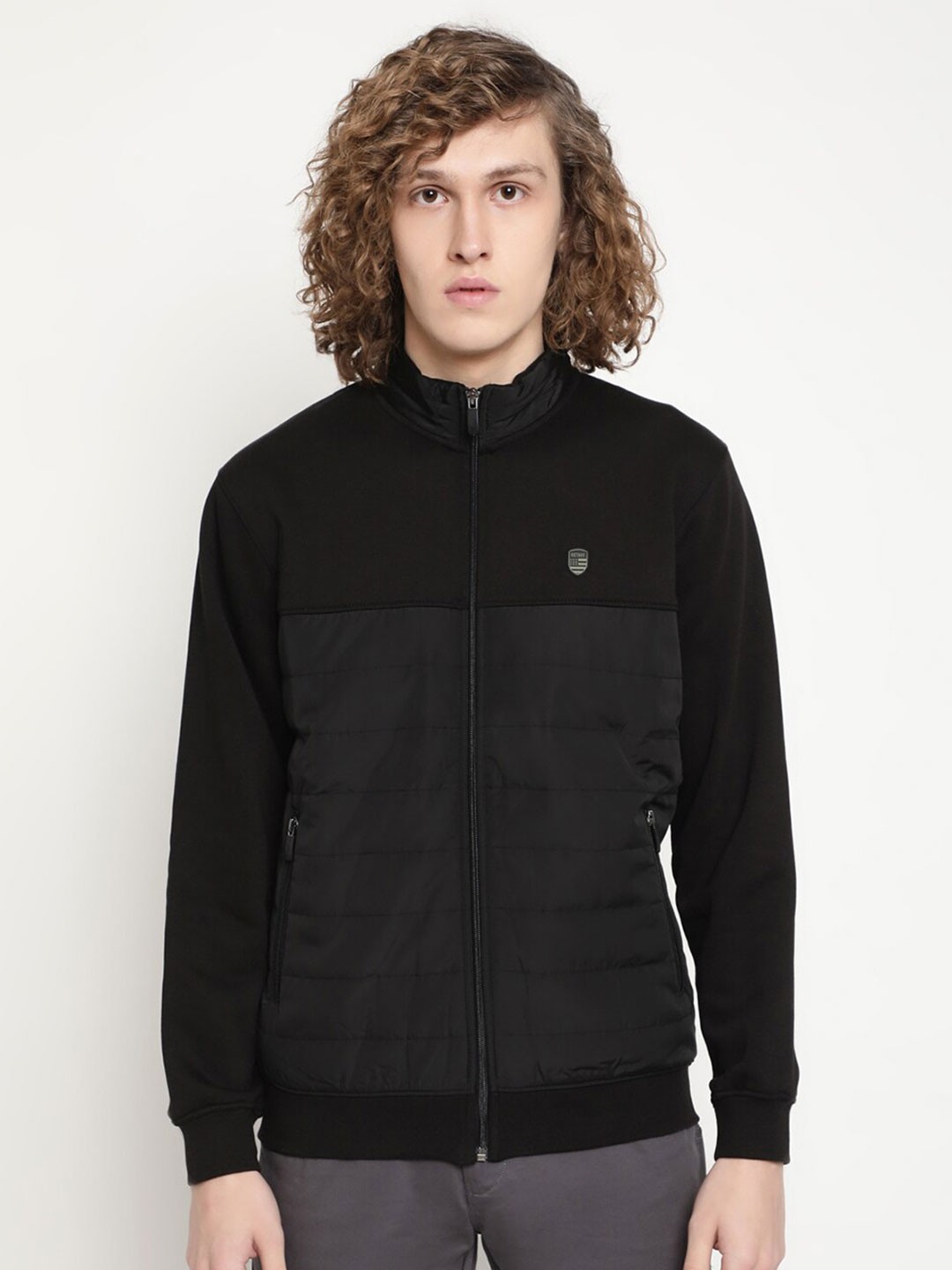 

Octave Men Colourblocked Fleece Sweatshirt, Black
