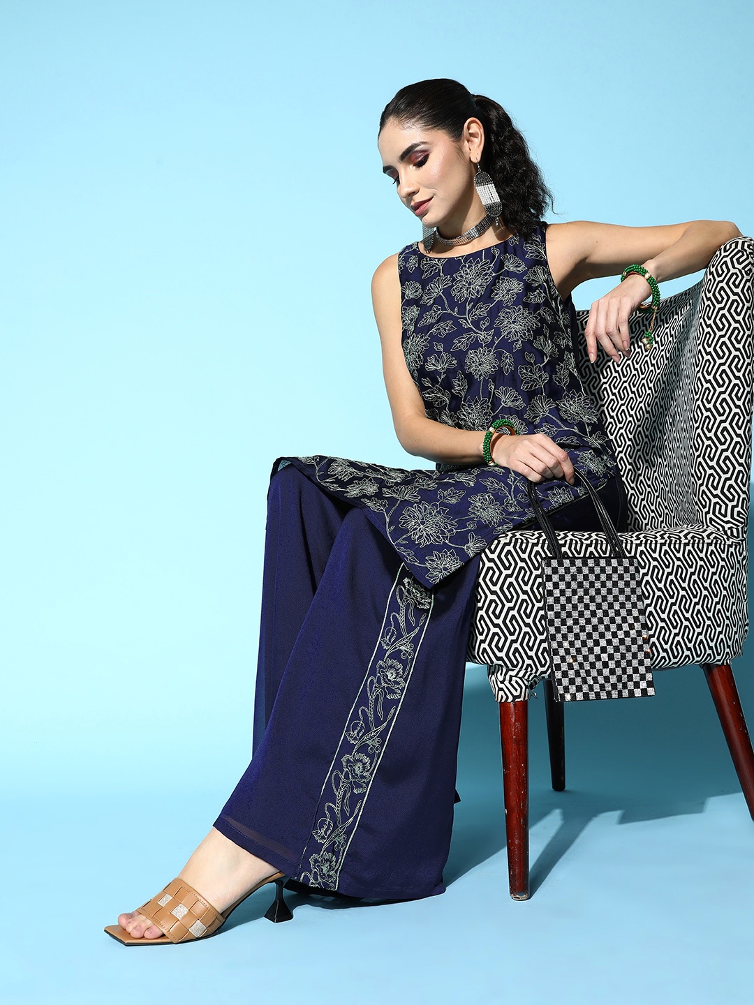 

Inddus Women Floral Embroidered Thread Work Kurta with Palazzos, Teal