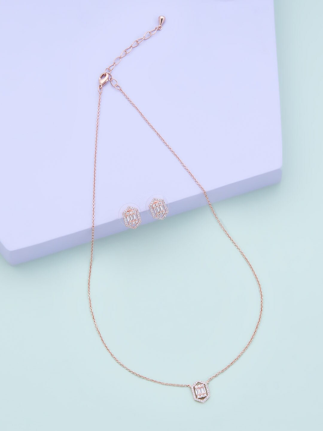 

Kushal's Fashion Jewellery Rose Gold-Plated Chain