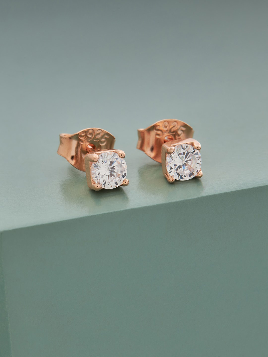 

Kushal's Fashion Jewellery Rose Gold-Plated Contemporary Studs Earrings, White
