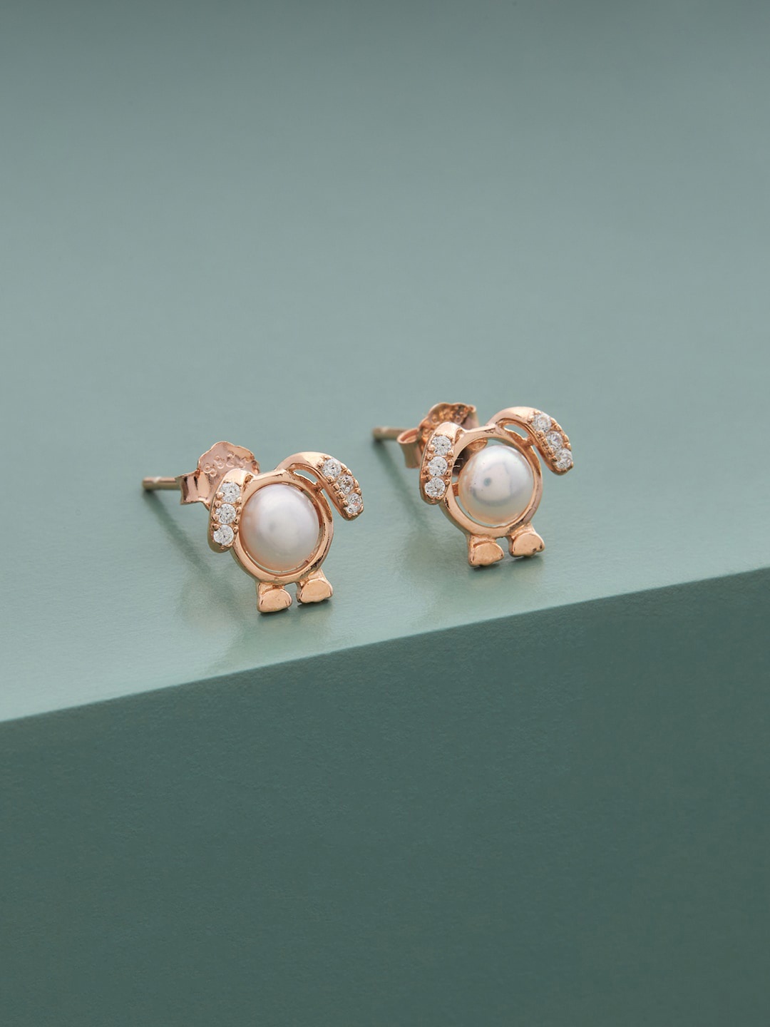 

Kushal's Fashion Jewellery Rose Gold Plated Contemporary Studs Earrings, White