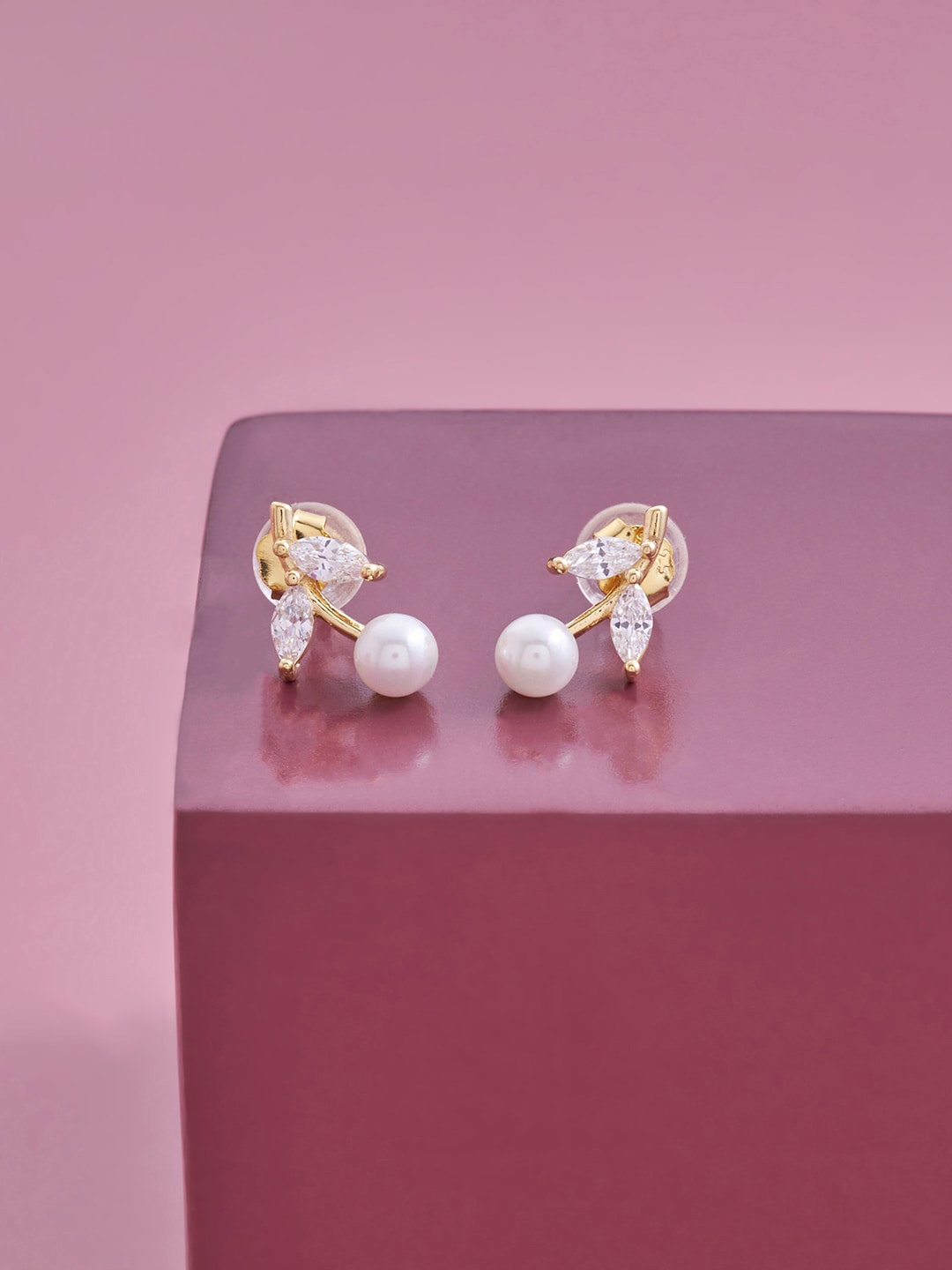 

Kushal's Fashion Jewellery Gold Plated Contemporary Studs Earrings, White