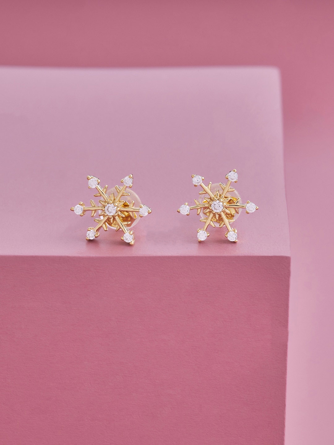 

Kushal's Fashion Jewellery Gold Plated Floral Studs Earrings, White