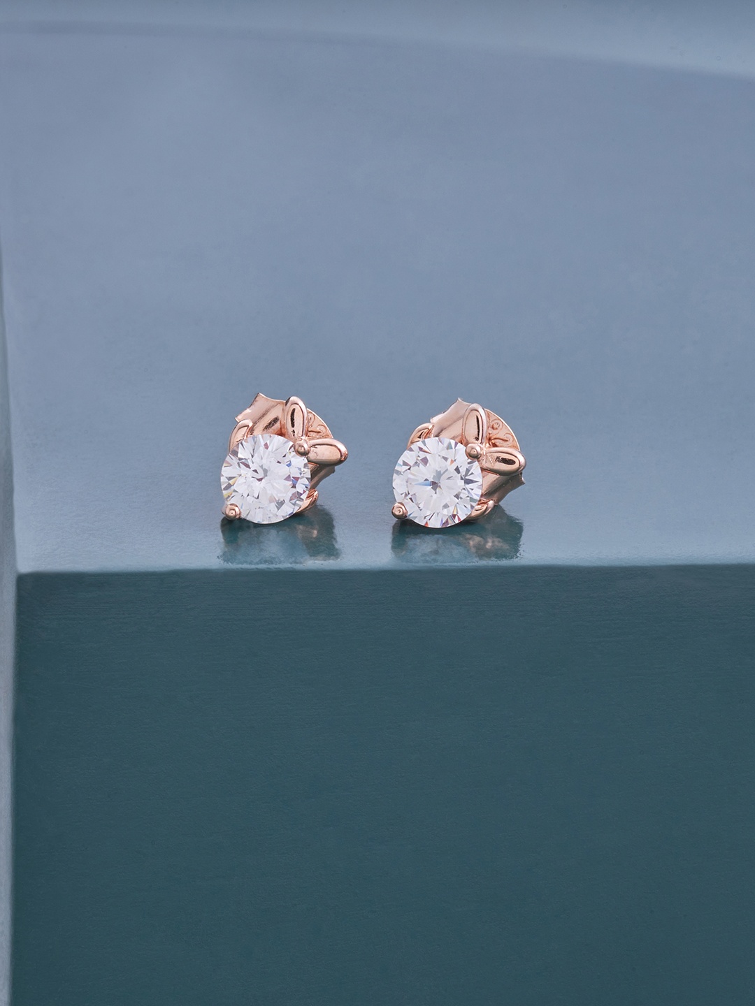 

Kushal's Fashion Jewellery White & Sea Green Contemporary Jhumkas Earrings