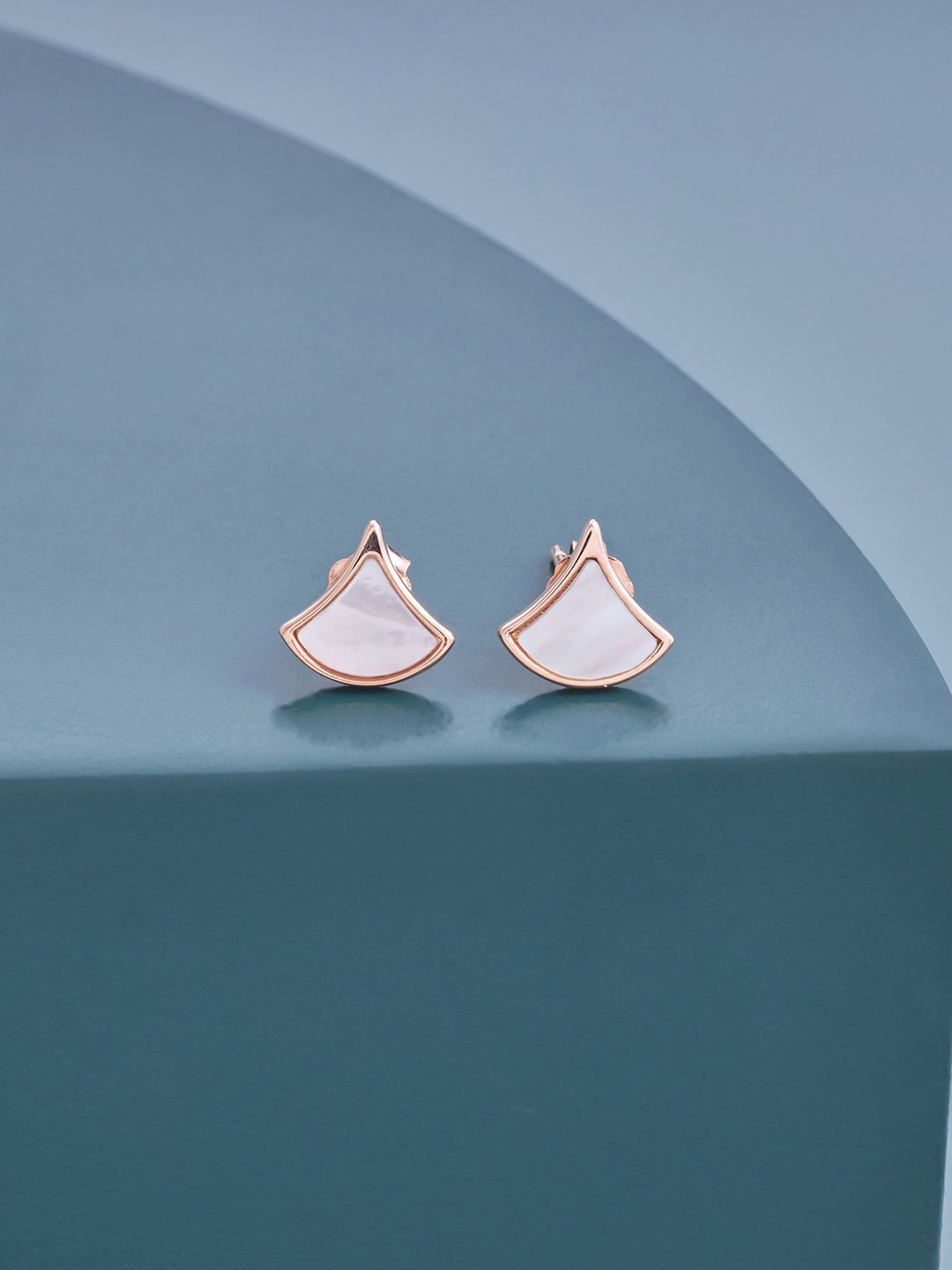 

Kushal's Fashion Jewellery White Contemporary Studs Earrings