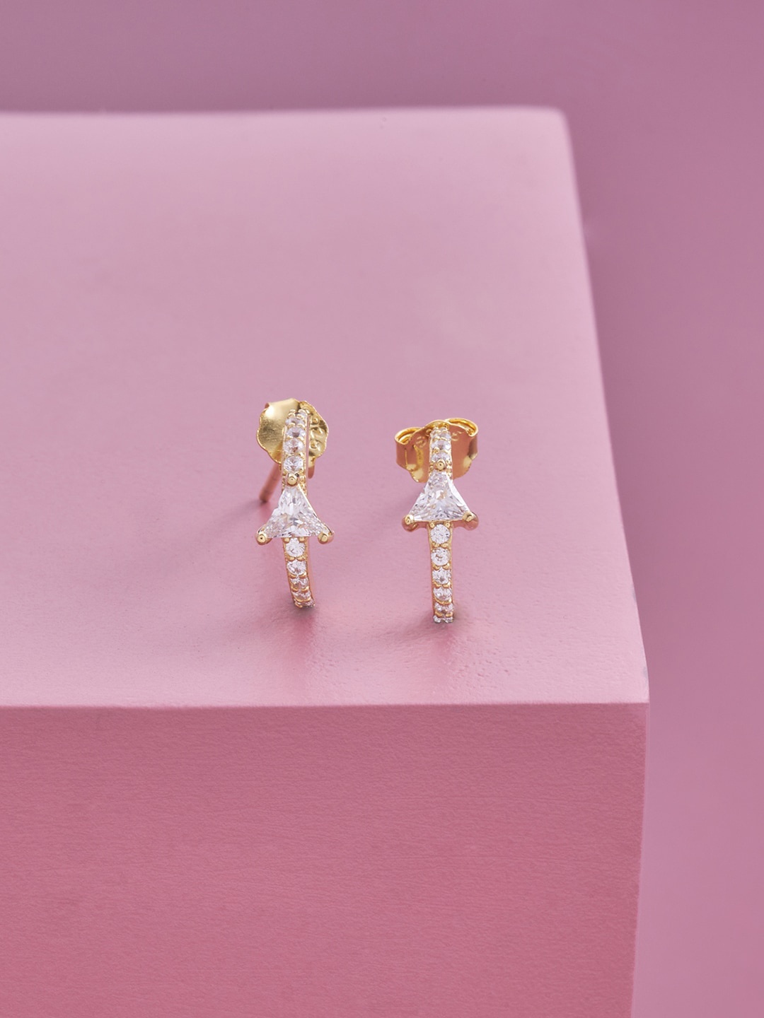 

Kushal's Fashion Jewellery White Contemporary Gold-Plated Studs Earrings