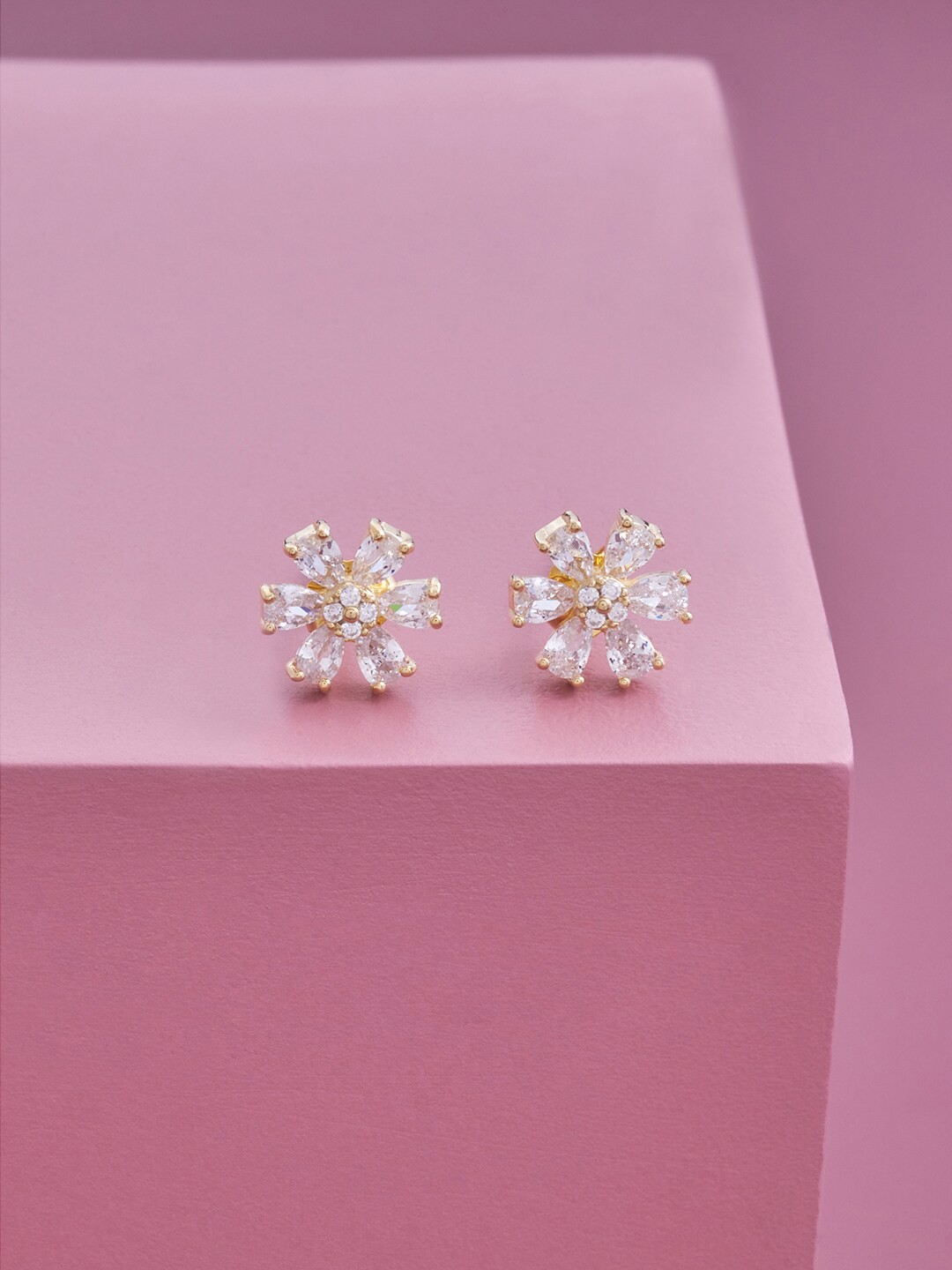

Kushal's Fashion Jewellery Gold-Plated Floral Studs Earrings, White