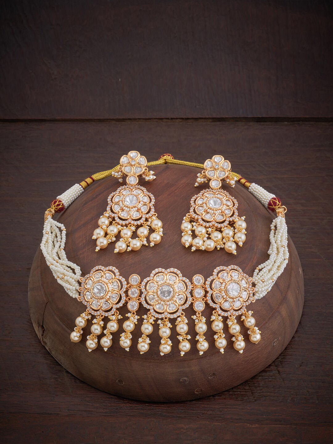 

Kushal's Fashion Jewellery Women Gold-Plated Kundan-Studded & Beaded Jewellery Set, White